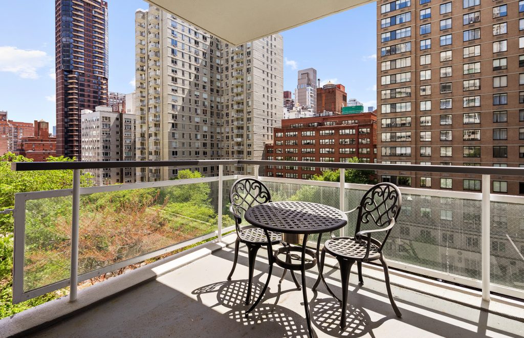 ale_3279-web-balcony